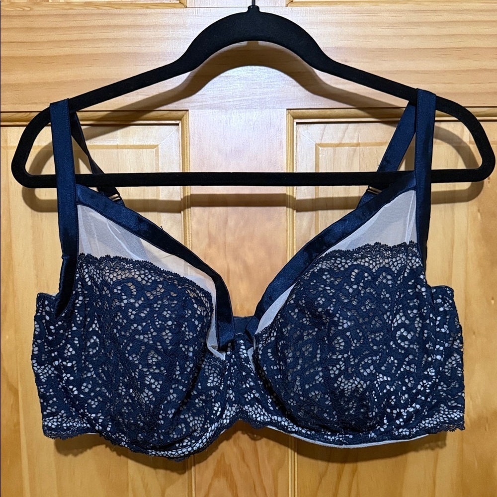 Cacique Midnight Blue Lace Sexy Lightly Lined Bra, Size 46DDD.
